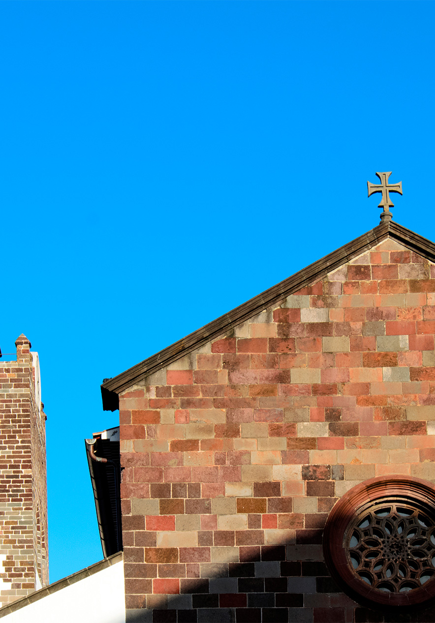 Hospédate en Pestana Carlton Madeira y visita la histórica Catedral de Funchal con su icónica torre