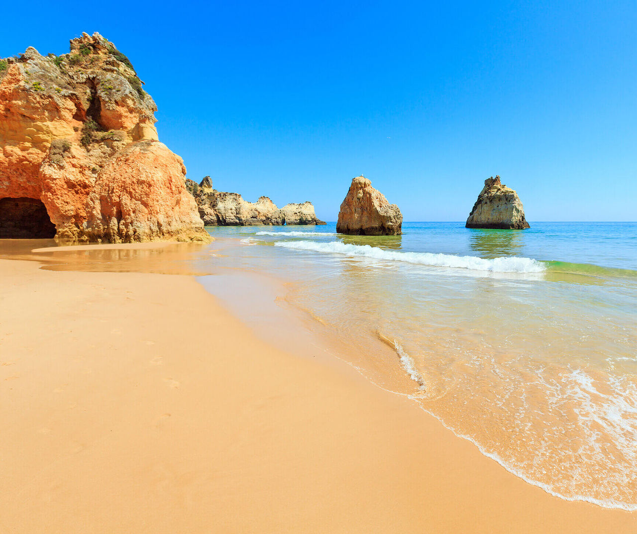 Fique num hotel Pestana no Algarve e desfrute das mais variadas praias de areia dourada e águas cristalinas