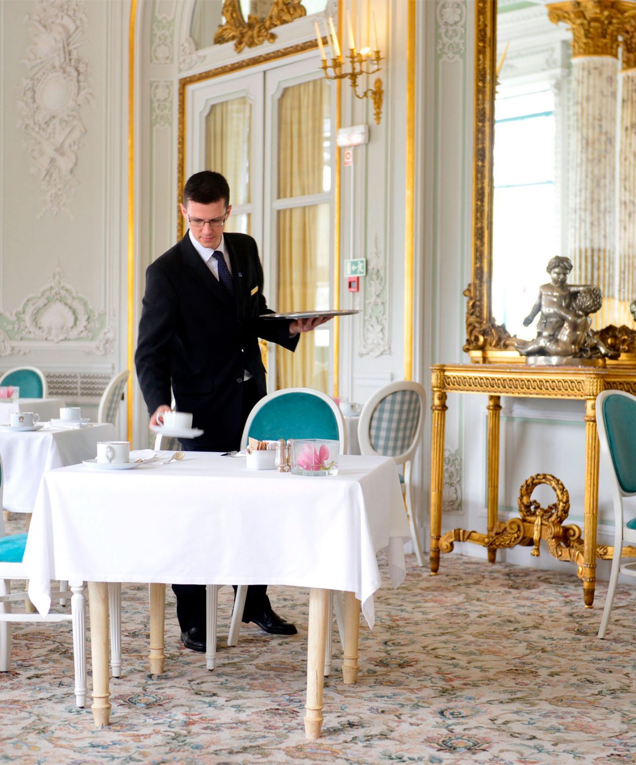 Excelência, qualidade e serviço de luxo no hotel Pestana Palace Lisboa, da marca Pestana Collection