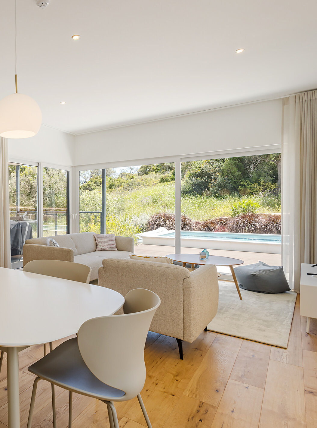 The Premium Villa 3 Bedroom - 6 Adults at Pestana Valley Nature Village has several sofas with an outside view