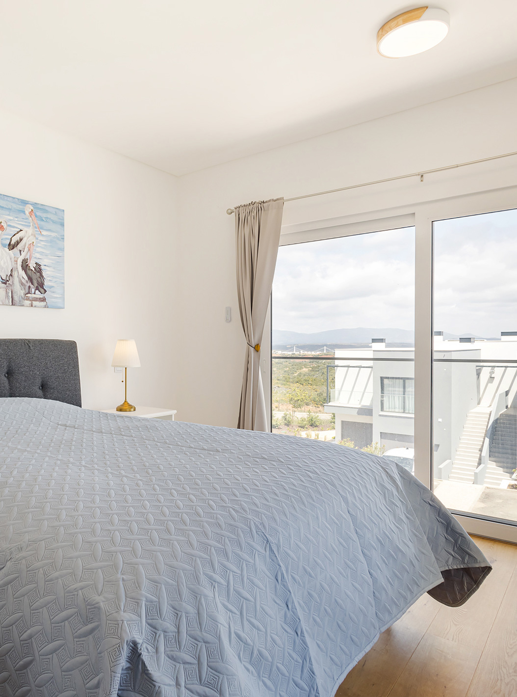 Apartamento de 3 habitaciones en planta baja - 5 adultos en Pestana Valley Nature Village tiene una cama y cortinas