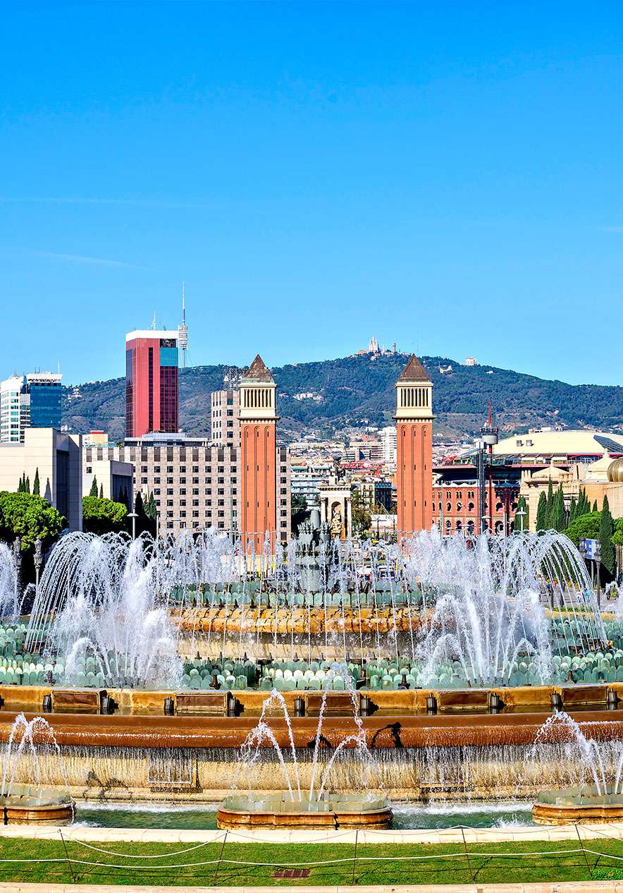 De Magic Fountain in Barcelona betovert met zijn waterstralen en lichtshows